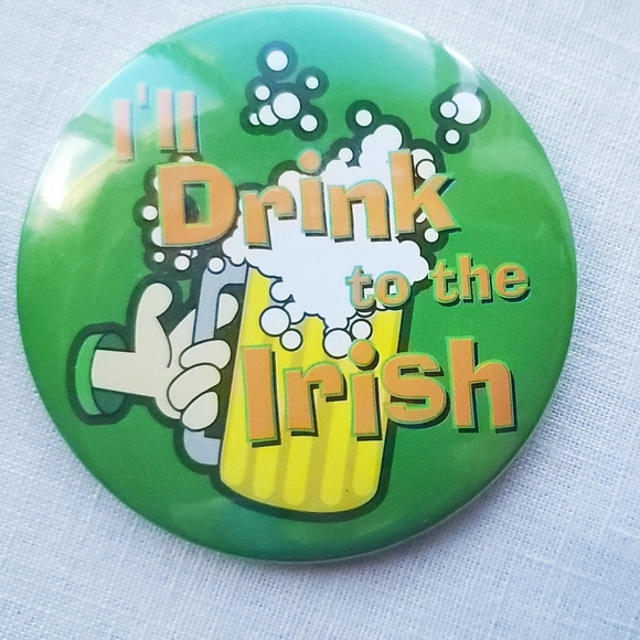 SET (6) Irish Shamrock St. Patrick's Large Buttons - Picture 9 of 10